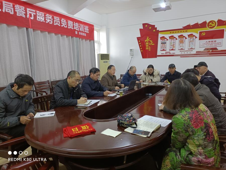 捐赠活动现场.jpg