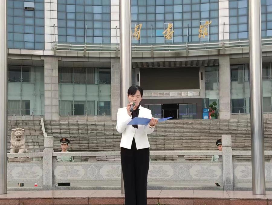 党总支书记江红发言.jpg